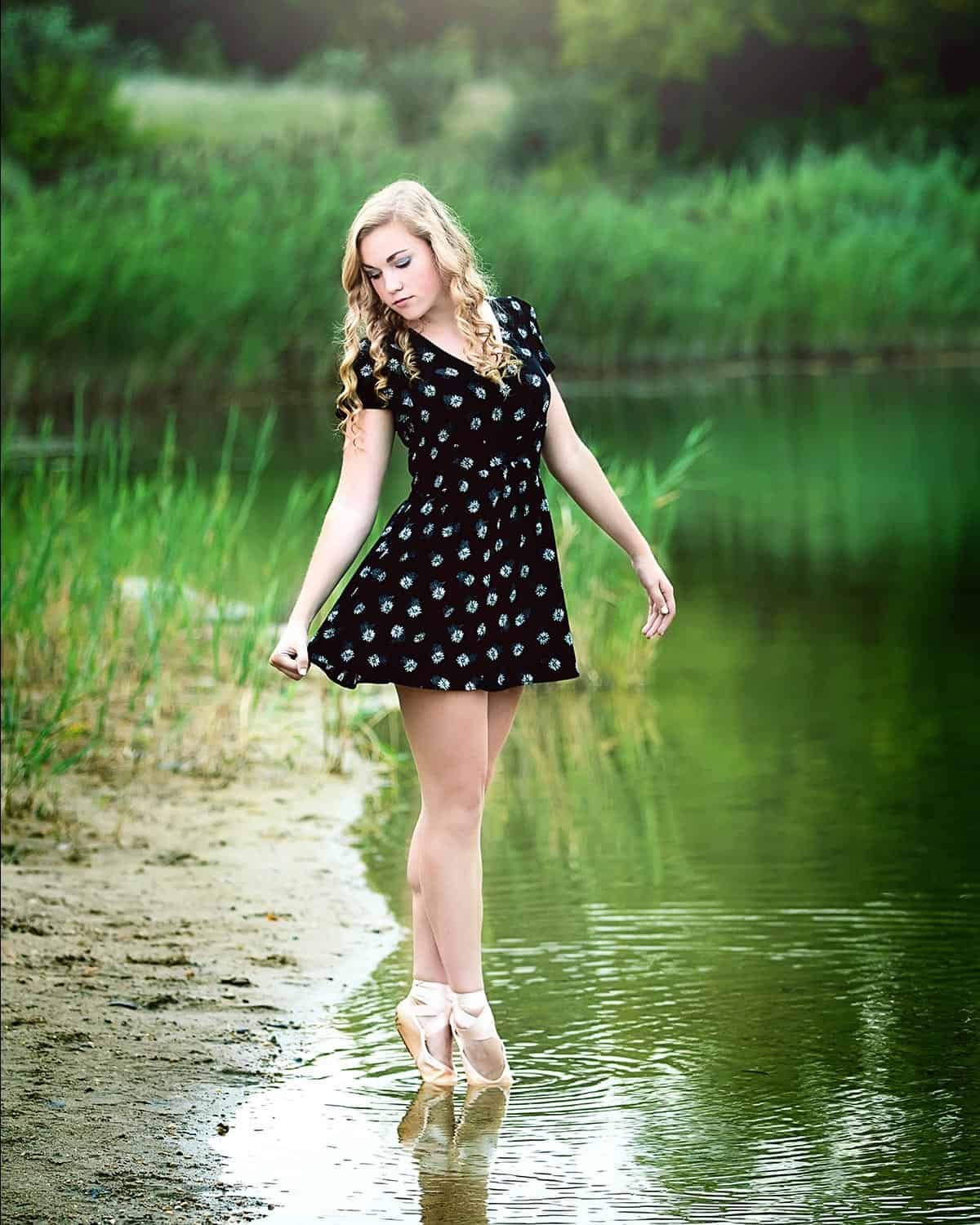 nfocus photos - senior pictures in Hampshire and Crystal Lake, IL nfocus photos - senior pictures in Crystal Lake, IL