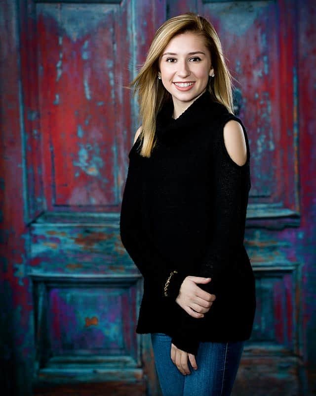 nfocus photos - senior pictures in Hampshire and Crystal Lake, IL nfocus photos - senior pictures in Crystal Lake, IL