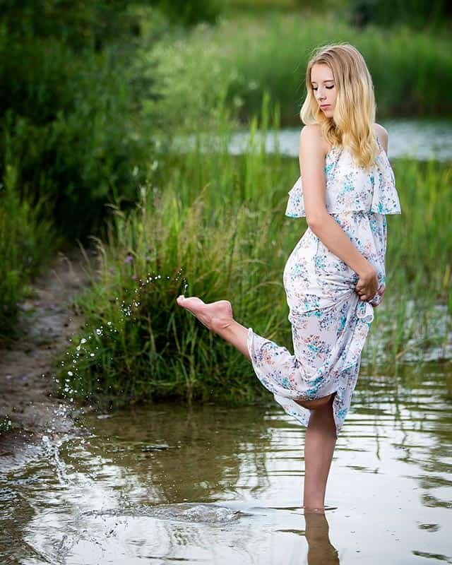 nfocus photos - senior pictures in Hampshire and Crystal Lake, IL nfocus photos - senior pictures in Crystal Lake, IL